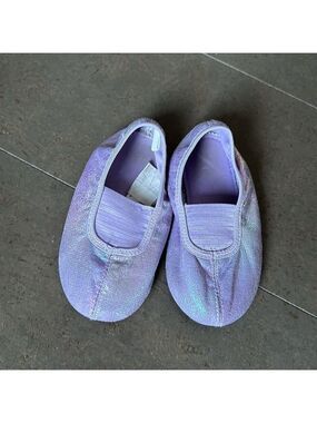 H&M slippers size 9-9.5